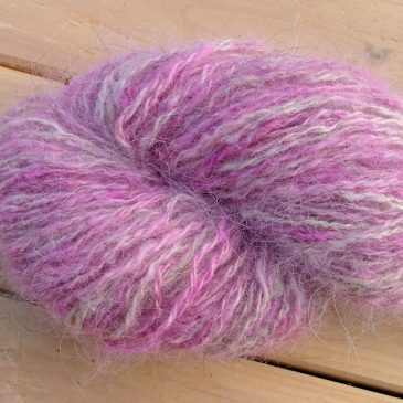Yarn – North Ronaldsay and Samoyed 46/20